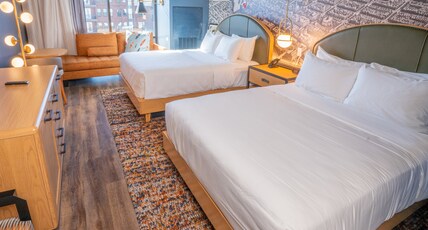 Hotel Indigo COLUMBUS AT RIVERFRONT PLACE Room Type - 2 Queen Beds Standard