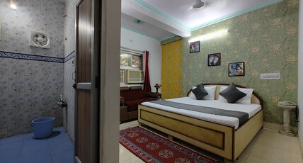 Hotel Swarajya palace Room Type - Deluxe AC Room