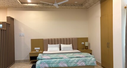 HOTEL MIRANA BOUTIQUE Room Type - Deluxe Room with Balcony