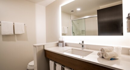 Holiday Inn Express & Suites EDMONTON SW  Room Type - 1 King Bed Suite Sofa Bed