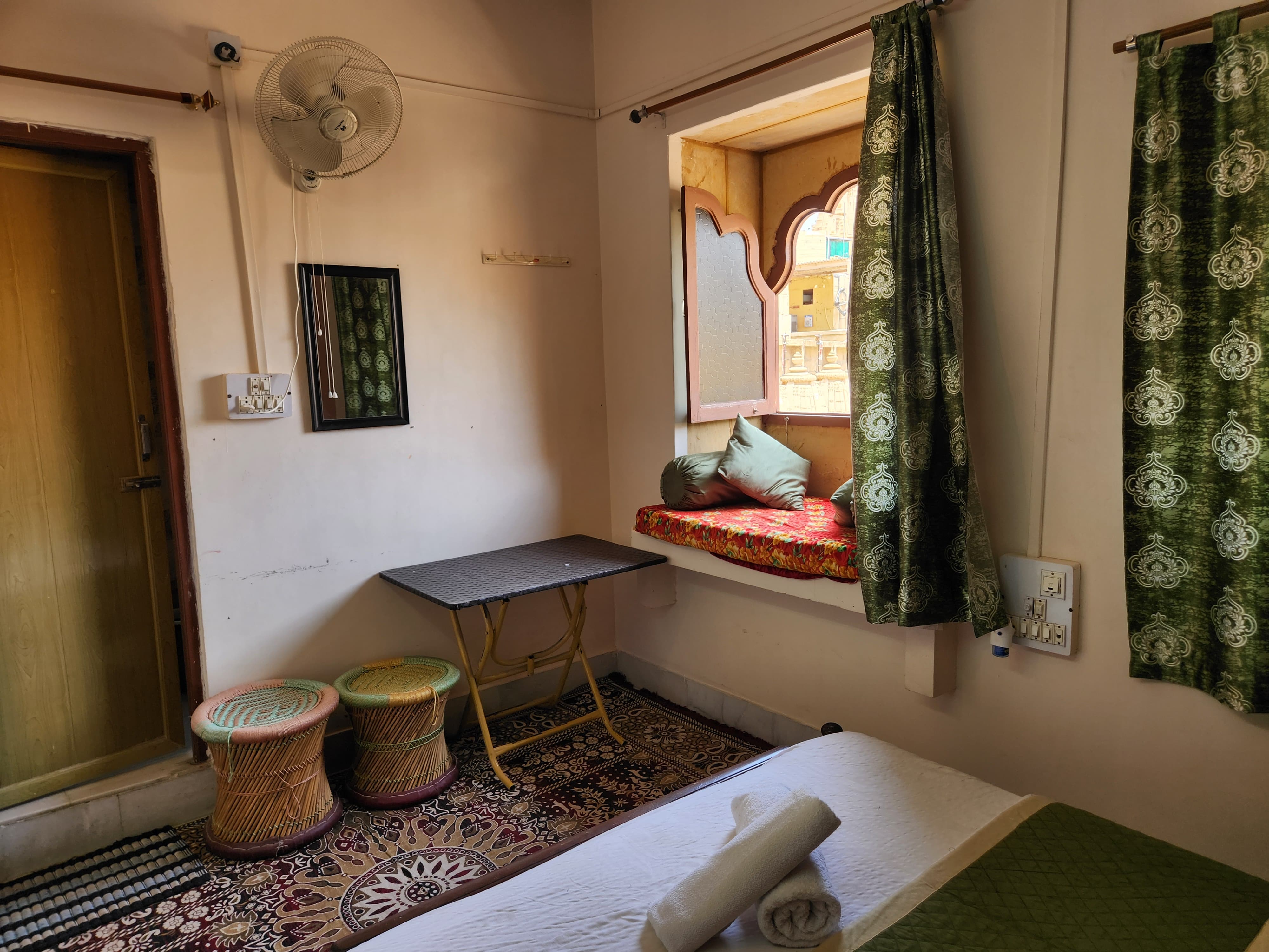 Diamond Guest House - Tap to explore photos