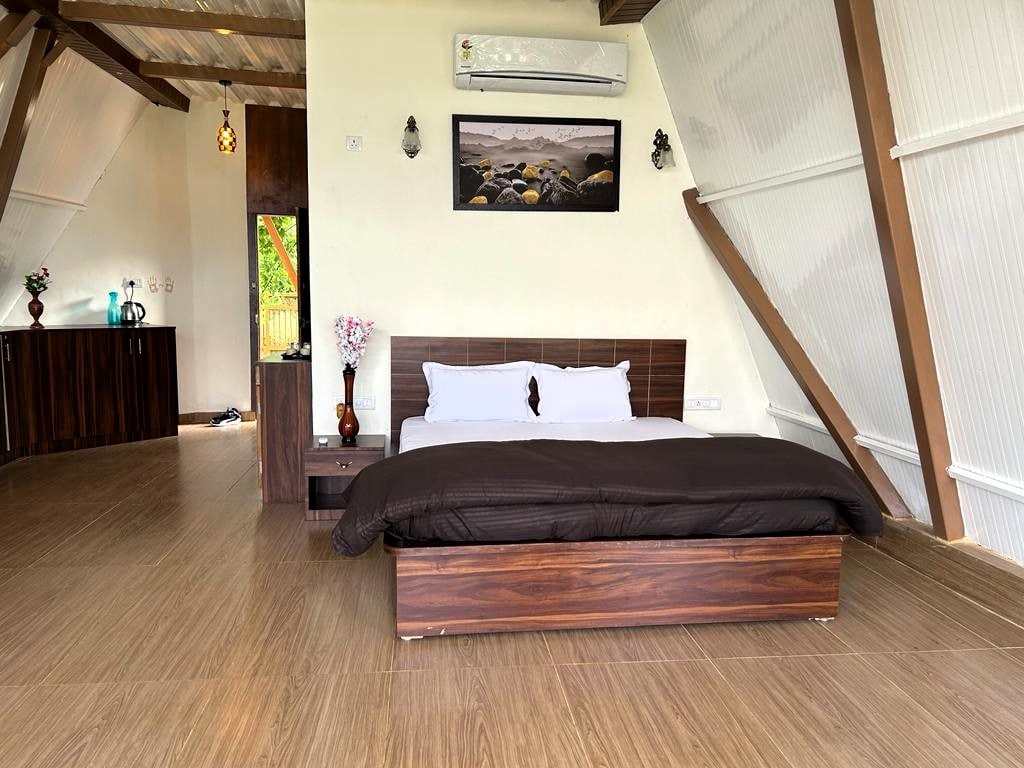 Trikaya Retreat - Tap to explore photos