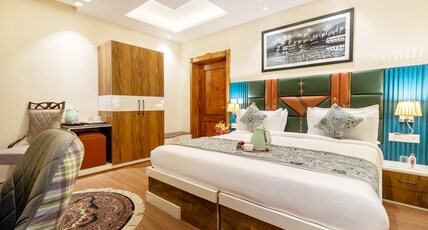 Palette Hotel Cecil by CheckIn, Srinagar Room Type - Deluxe room with Garden view