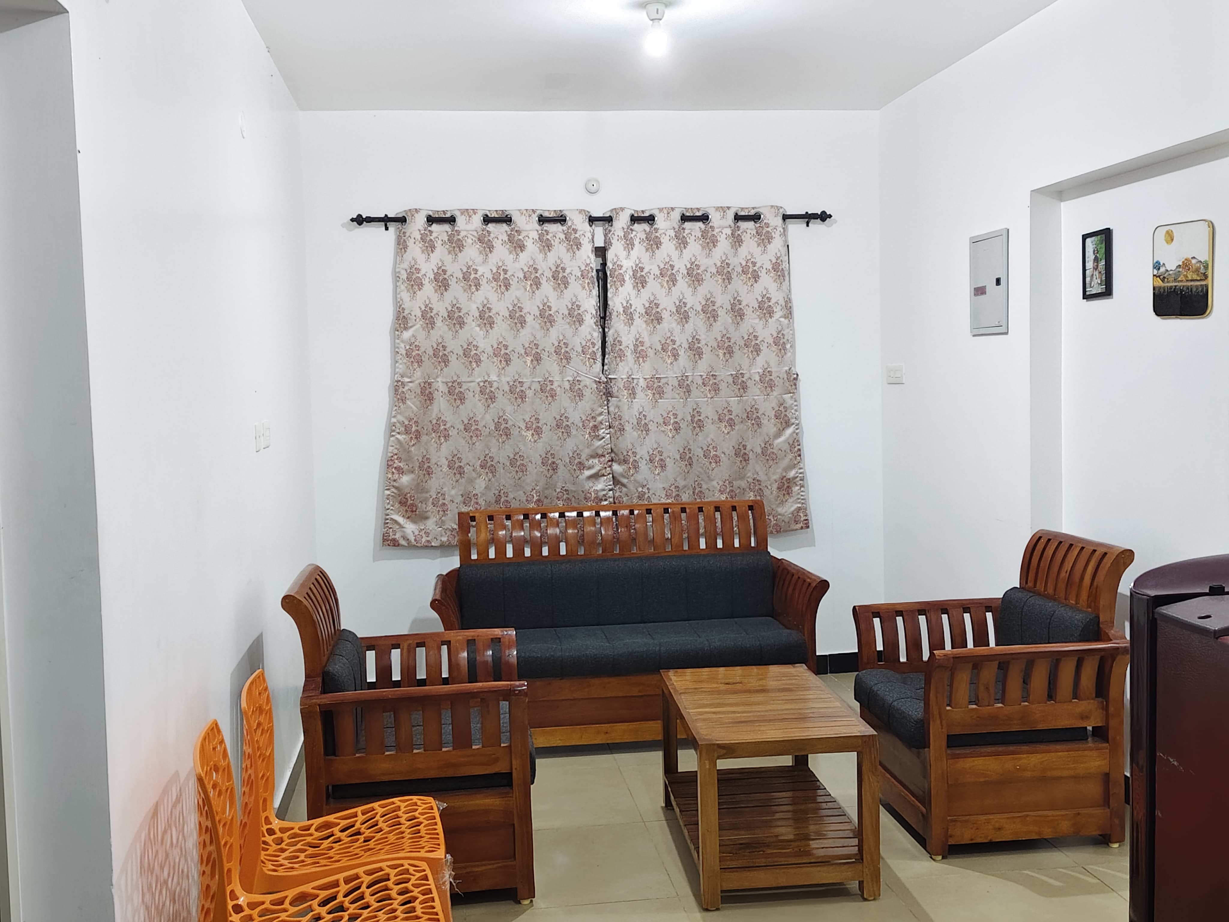 SHAMBHALA HOMESTAY OOTY Entire 3BHK - Tap to explore photos