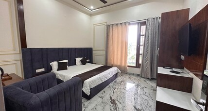 Hotel Shamsher Bagh Room Type - SUPER DELUXE