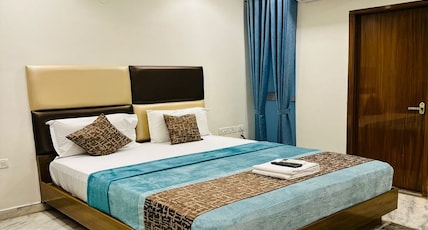Greens Elite -Business Class Hotel (Near Chennai Central Railway station) Room Type - DELUXE DOUBLE ROOM Greens Elite -Business Class Hotel (Near Chennai Central Railway station) Room Type - DELUXE DOUBLE ROOM