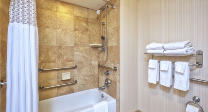 Hampton Inn & Suites Madison - West Room Type - 1 KG MOB HEA ACC W TUB NS
