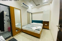 Rooms of Raghuveera palace