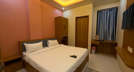 Hotel Regal Prime ( A luxury Hotel ) Room Type - Deluxe Room