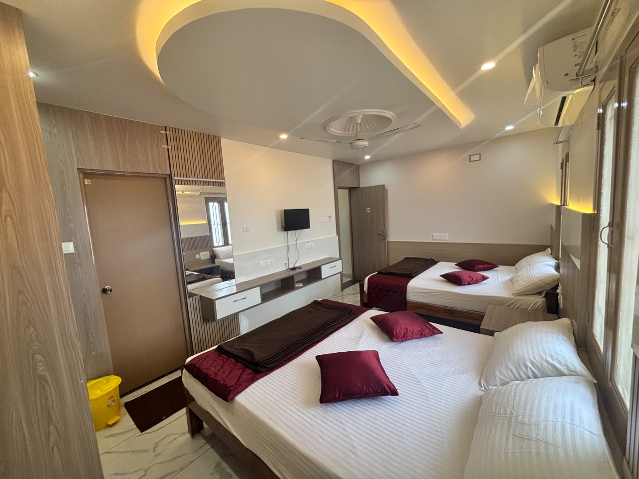 Azhagar Residency - Tap to explore photos