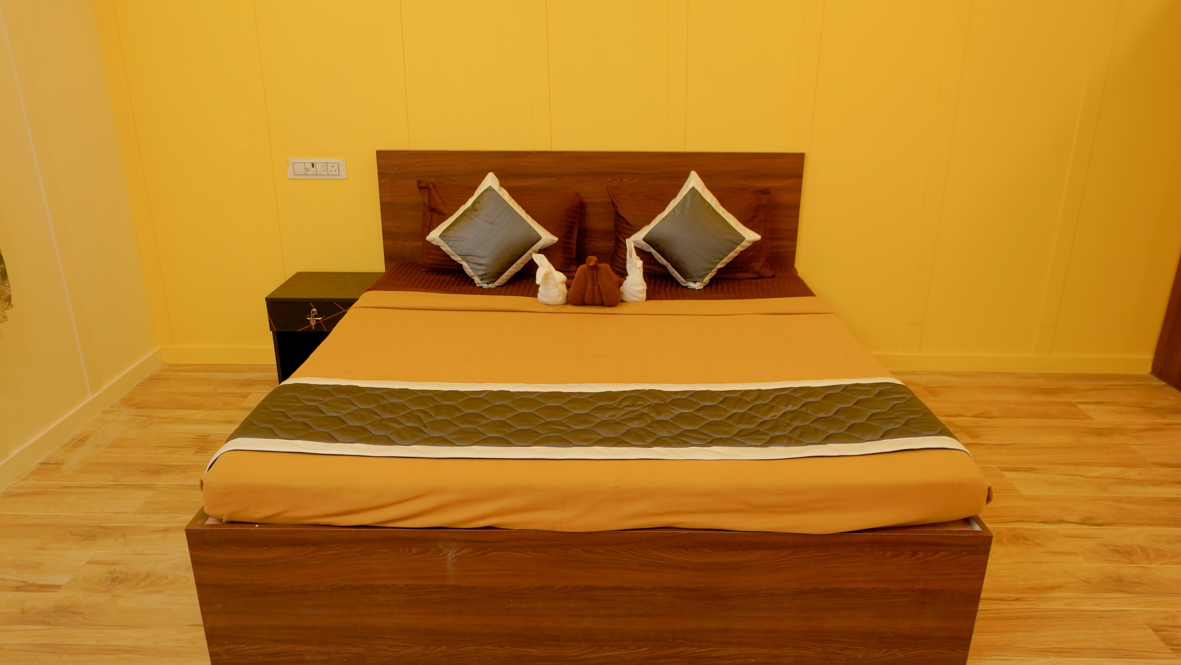 DREAMS - MAHABALIPURAM - Tap to explore photos