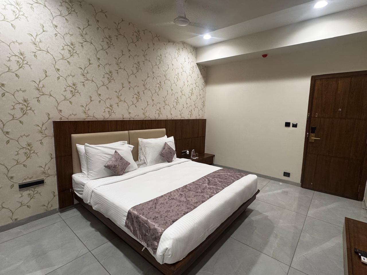 Pam Premium Hotel Vadodara - Tap to explore photos