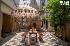 StayVista at 2 Bhk Vintage Varanasi by the Ganges