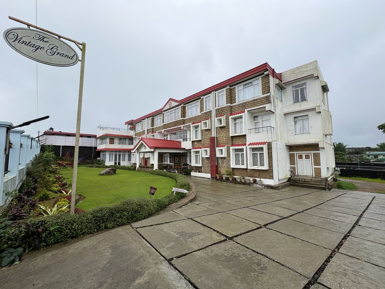 The Vintage Grand , Cherrapunji - Tap to explore photos