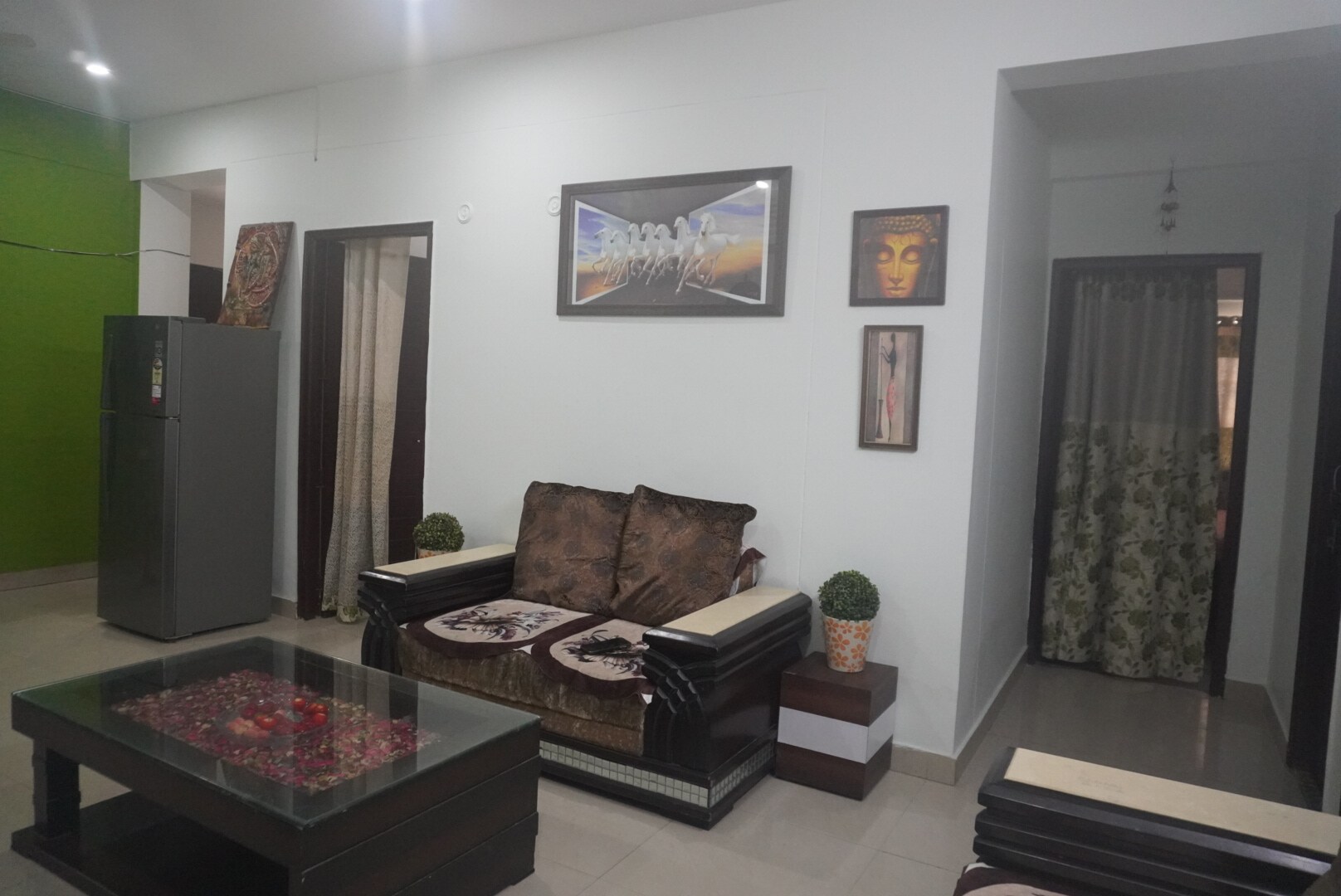 Welstays Ganges - Tap to explore photos