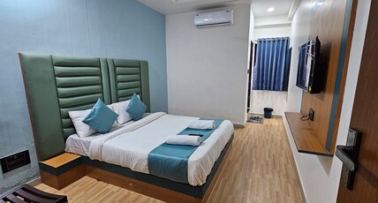 Hotel Jalsa Room Type - Deluxe Double Bed
