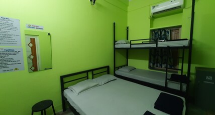 Bubble Beds kolkata Room Type - Room 1C: Quadruple Private Room AC