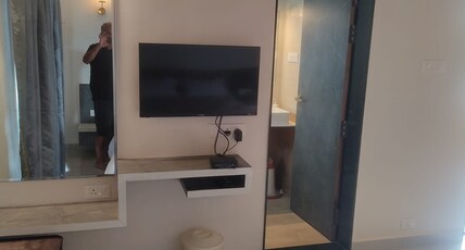 SHIV AGROTOURISM CENTER Room Type - Deluxe double with balcony