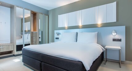 Radisson Blu Resort & Spa, Gran Canaria Mogan Room Type - Superior Room - Pool Access Radisson Blu Resort & Spa, Gran Canaria Mogan Room Type - Superior Room - Pool Access