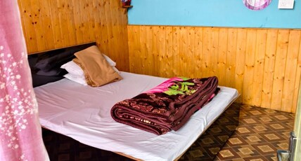 Golays Homestay By StayApart Room Type - Twin Sharing Room