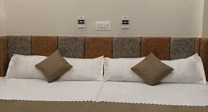 Hotel keshav krishni nx Room Type - Delux room G 3