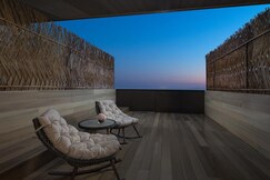 Courtyard Shanghai International Tourism And Resorts Zone