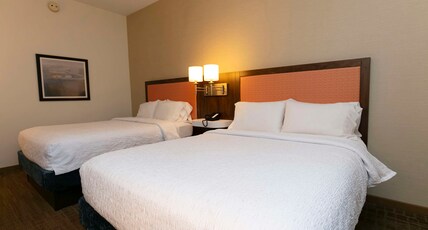 Hampton Inn by Hilton Scranton at Montage Mountain Room Type - 2 QUEEN BED MTN VIEW NONSM