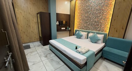 hotel krishna palace Room Type - Double Deluxe Room