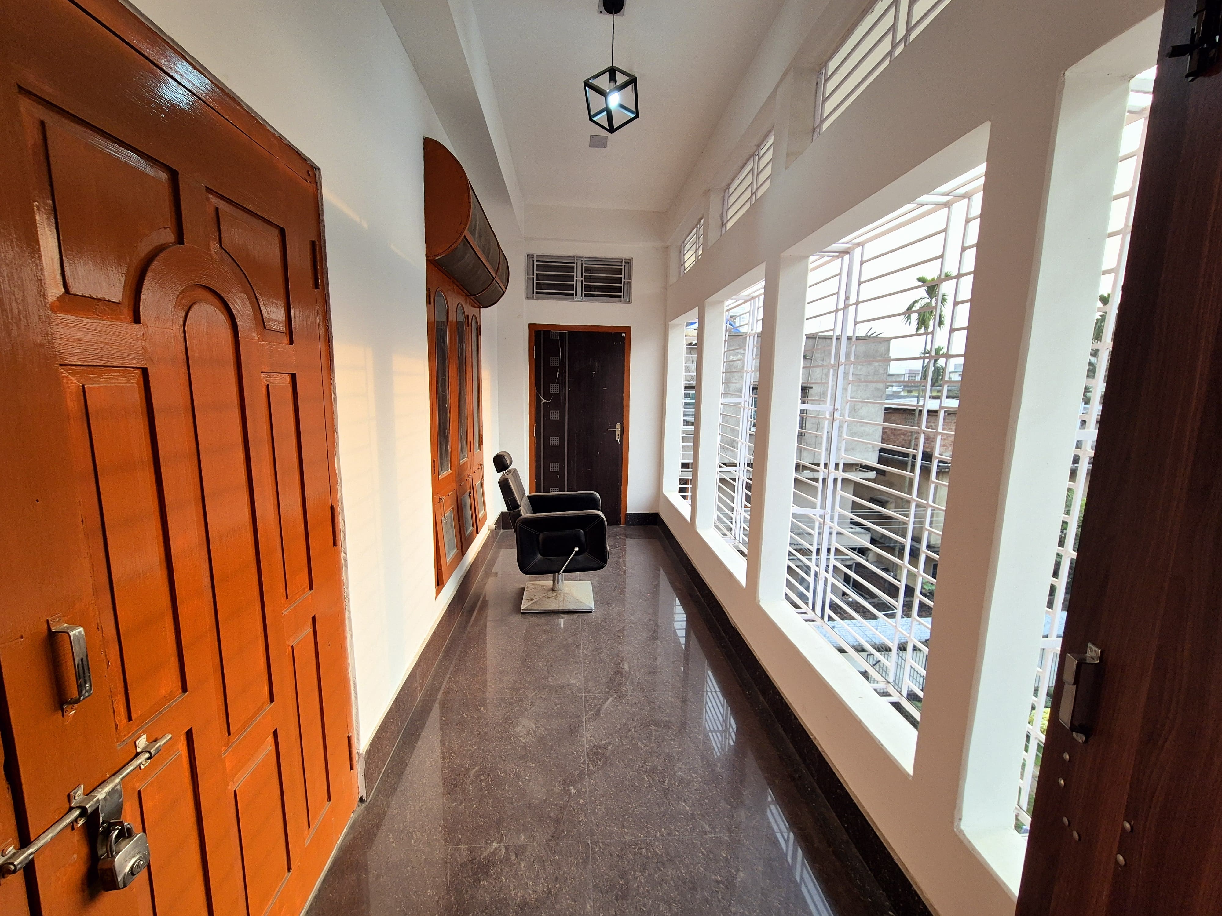 Hazarika Inn | Zoo Road - Tap to explore photos