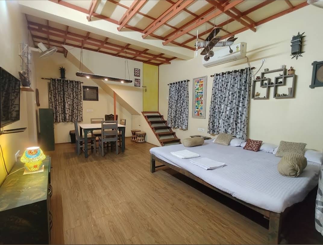 Bishwamoni Baganbari Villa, Bolpur - Tap to explore photos