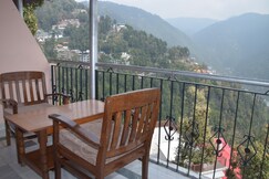 Hotel Monal