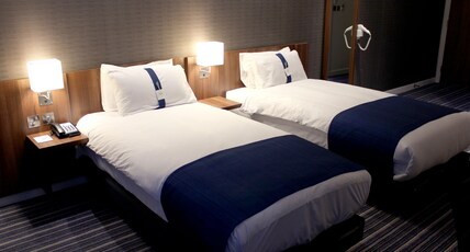 Holiday Inn Express WAKEFIELD Room Type - 2 Single Standard Accessible with Free Hot Breakfast