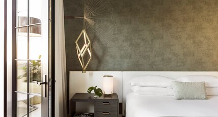 Kimpton La Peer Hotel, an IHG hotel Room Type - 1 King Premium Furnished Balcony