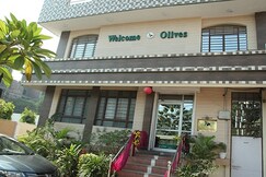 WELCOME OLIVES