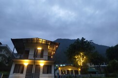 Kedar River Resort