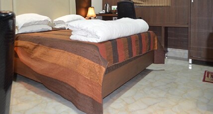 Hotel R.K.Palace Room Type - Superior Room