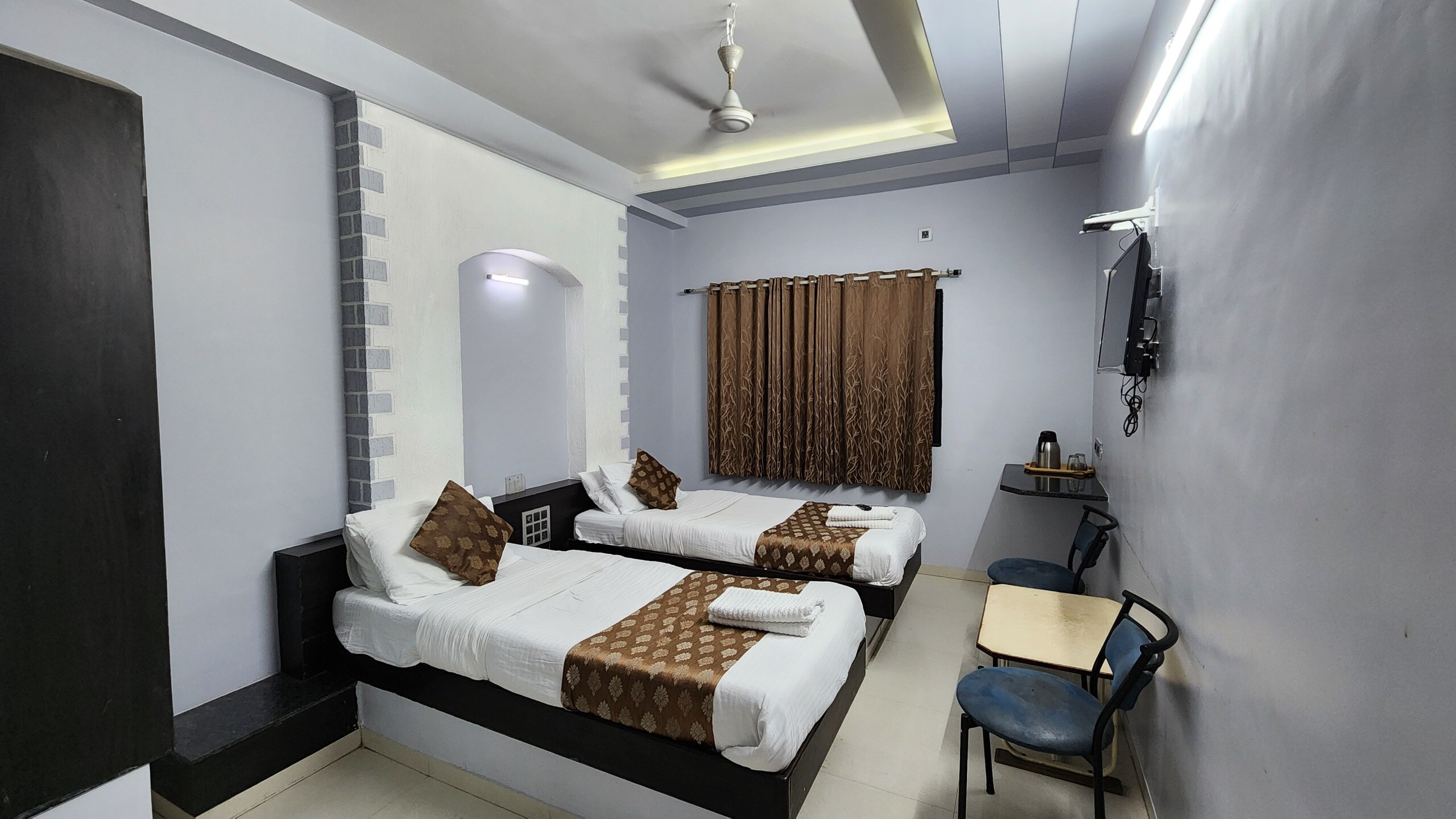 Hotel Aishwarya - Tap to explore photos