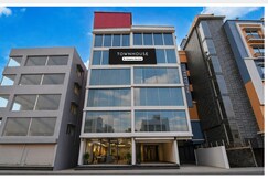 Super Townhouse Madhyamgram Chowmatha Bus Terminal Kolkata Formerly Star Guest House