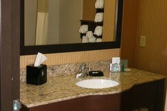Hampton Inn & Suites Peru, IL