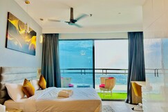 StayLuxe at Supernova