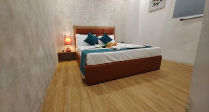 Hotel Prasang Room Type - Deluxe Room
