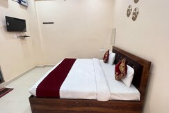 R K LODGE Near Ram Lalla Temple @Ayodhya