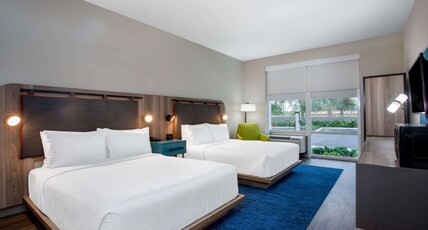 TRYP by Wyndham Orlando Room Type - 2 Queen Beds, Mobility Accessible Room, Non-Smoking TRYP by Wyndham Orlando Room Type - 2 Queen Beds, Mobility Accessible Room, Non-Smoking
