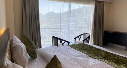 KITCHEN KING EXECUTIVE ROOMS Room Type - HILL VIEW KING ROOM