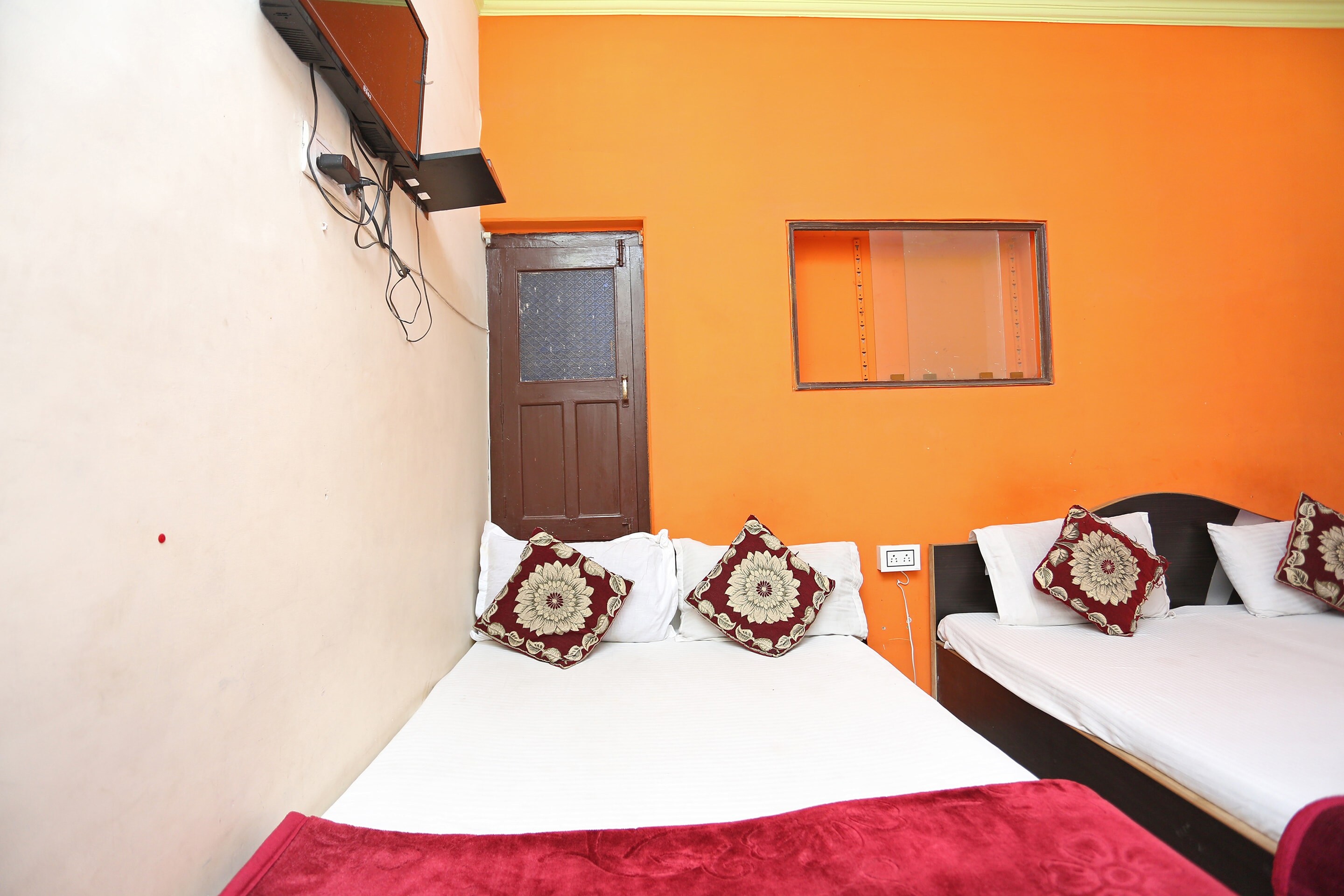 Hotel O Ashiana Guest House - Tap to explore photos
