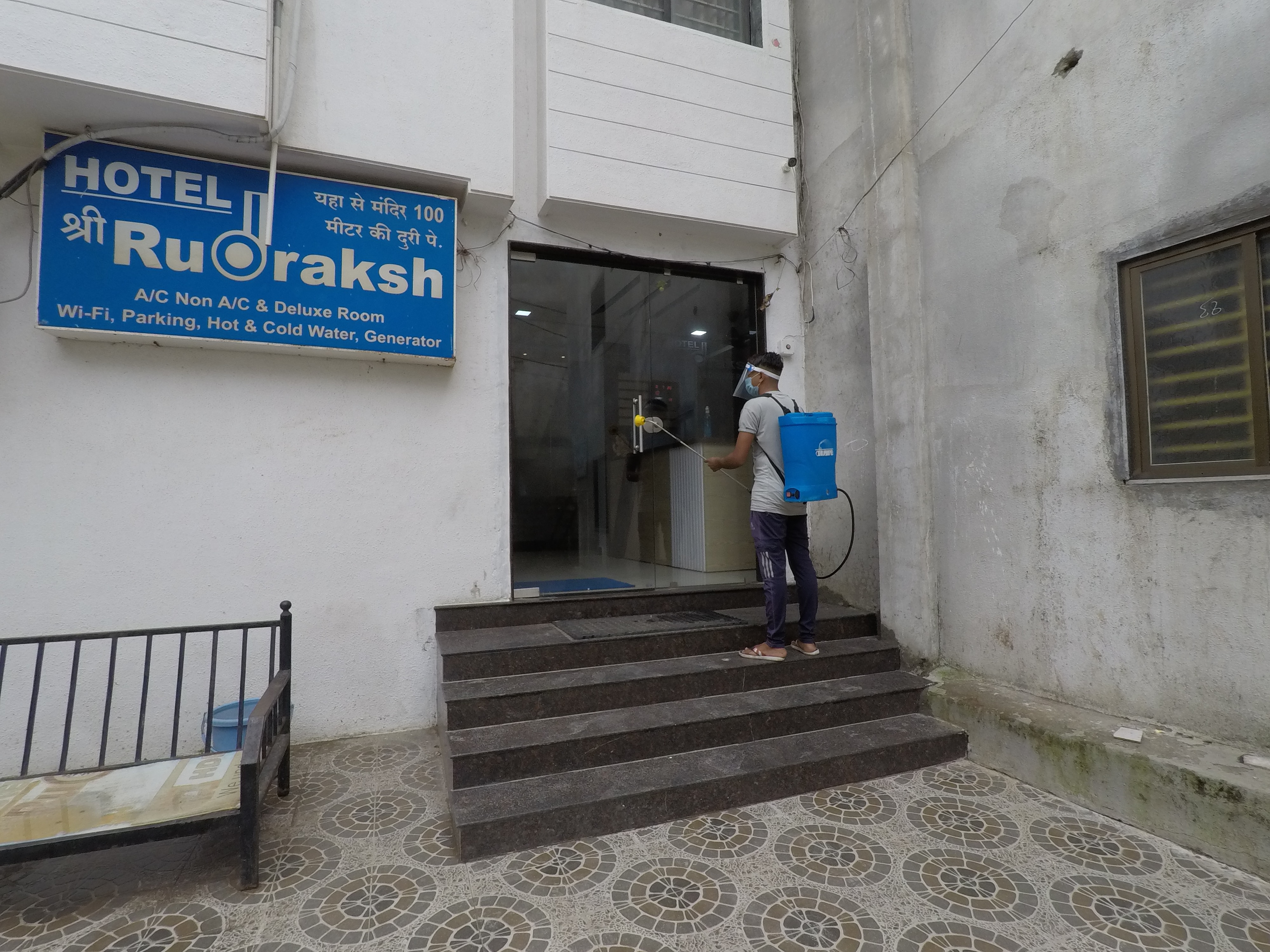 Hotel Shri Rudraksh - Tap to explore photos
