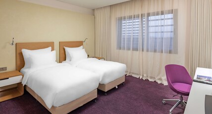 Radisson Blu Hotel & Residence, Riyadh Diplomatic Quarters Room Type - Duplex Suite - Two bedrooms - Lounge Acc