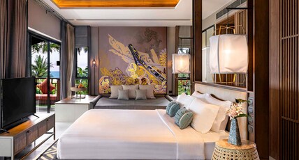 Grand Mercure Khao Lak Bangsak Room Type - Deluxe Suite with 1 king size bed and 1 loungebed