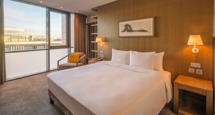 Radisson Blu Royal Hotel, Dublin Room Type - Suite - Balcony