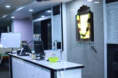 SRL Grand Residency